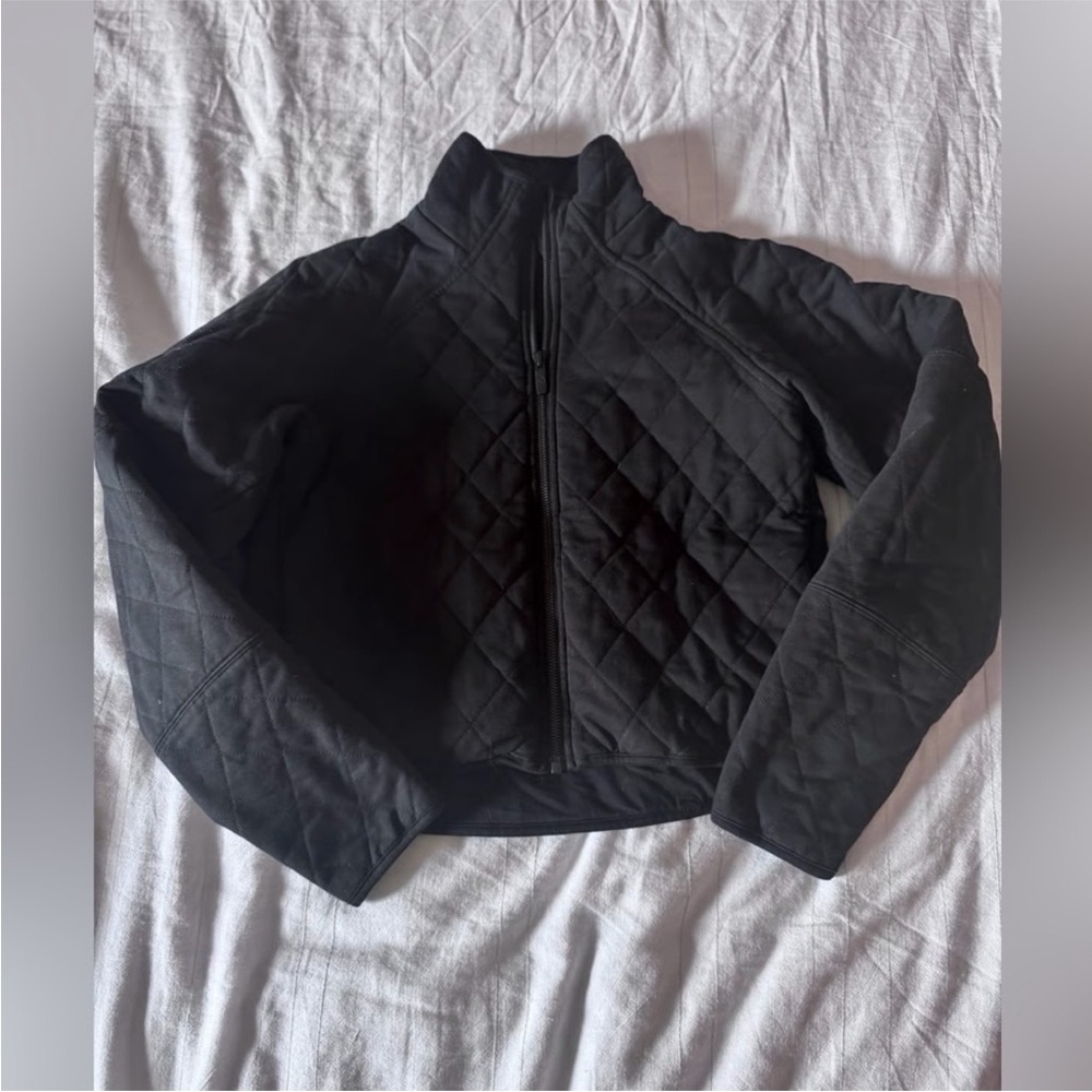 Lululemon Athletica black quilted calm bomber style thick everyday jacket - Picture 3 of 13